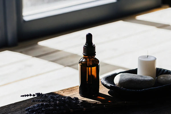 THC CBD Tinctures: A Simple Guide to Their Uses & Benefits